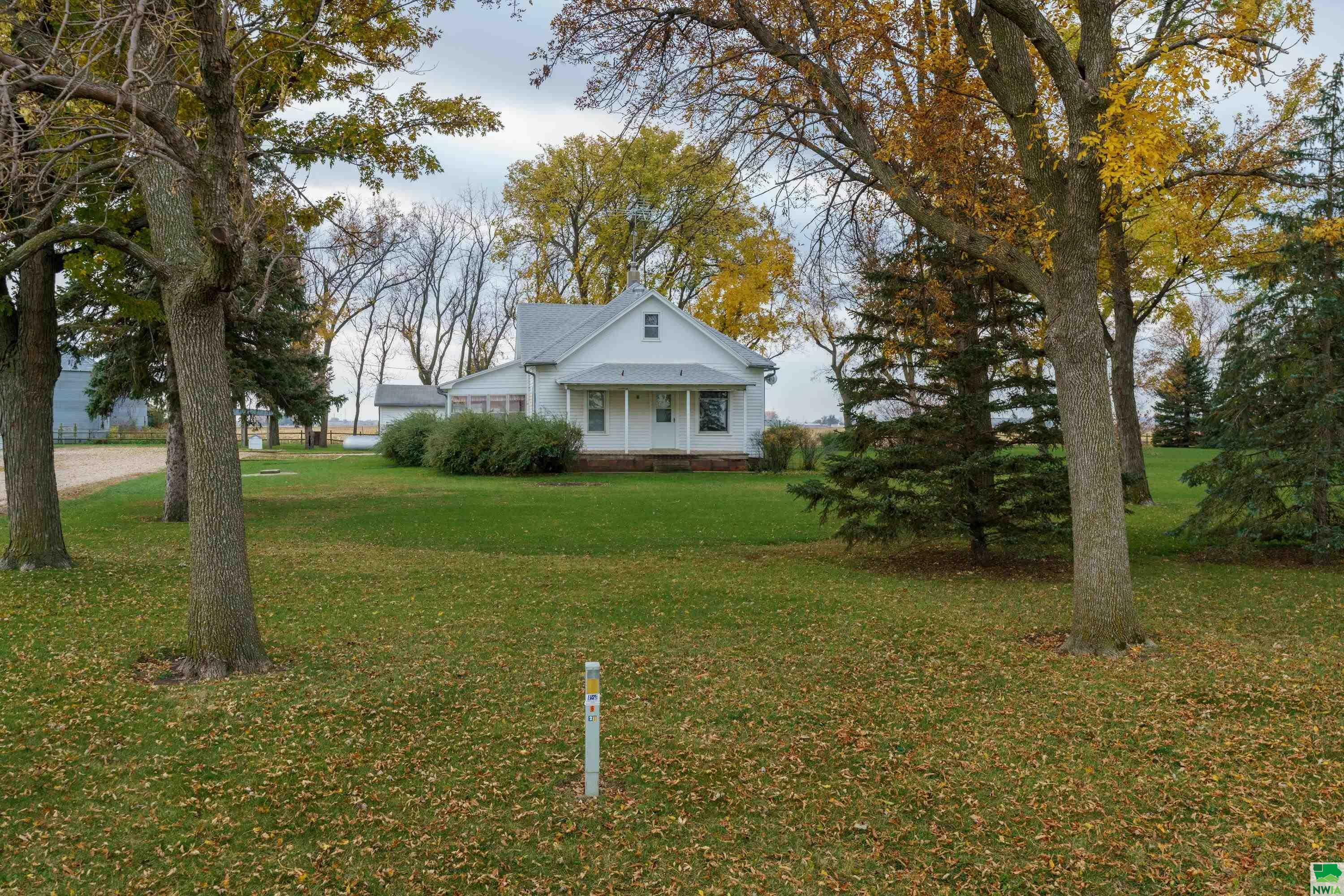 Property Photo:  1584 240th St  IA 51052 