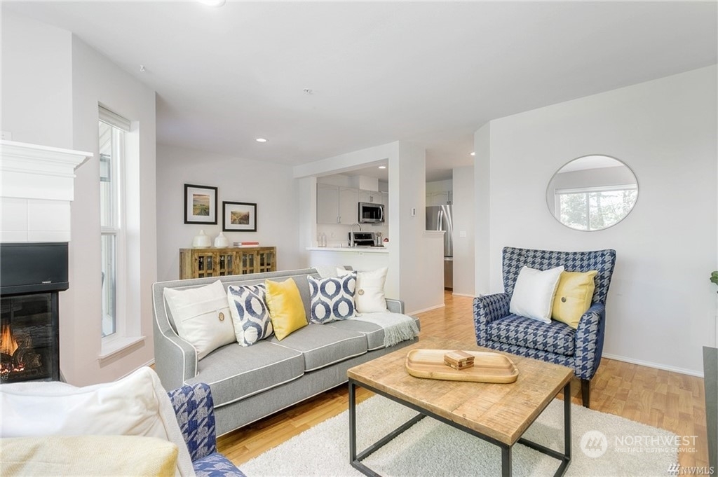 Property Photo: 5000 NW Village Park Drive A104 WA 98027