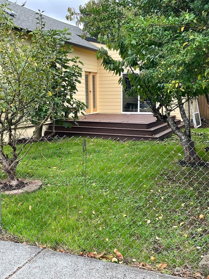 MLS2174438 211 G Street, Cosmopolis, WA 98537