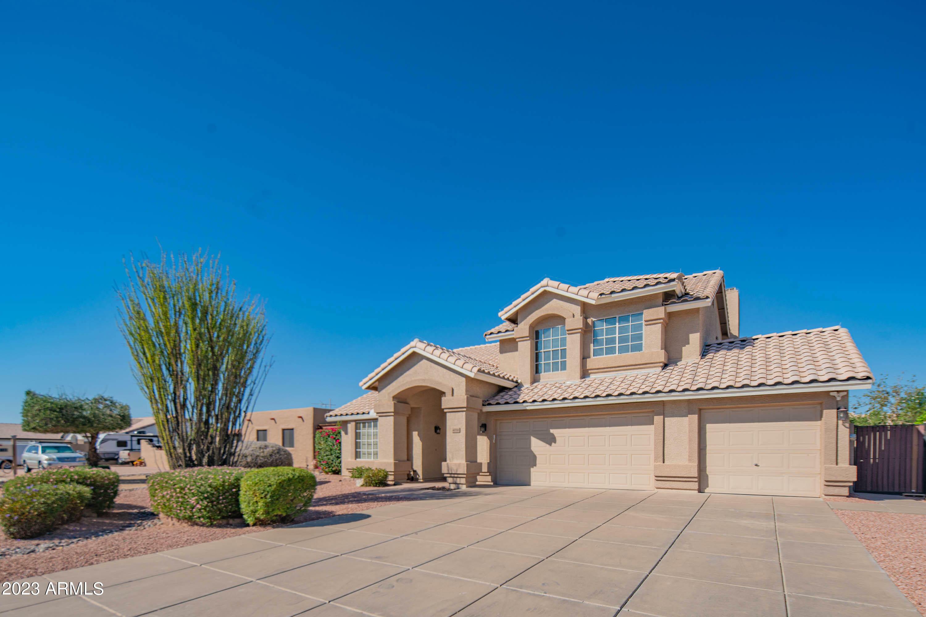 Property Photo:  4150 E Whitney Lane  AZ 85032 