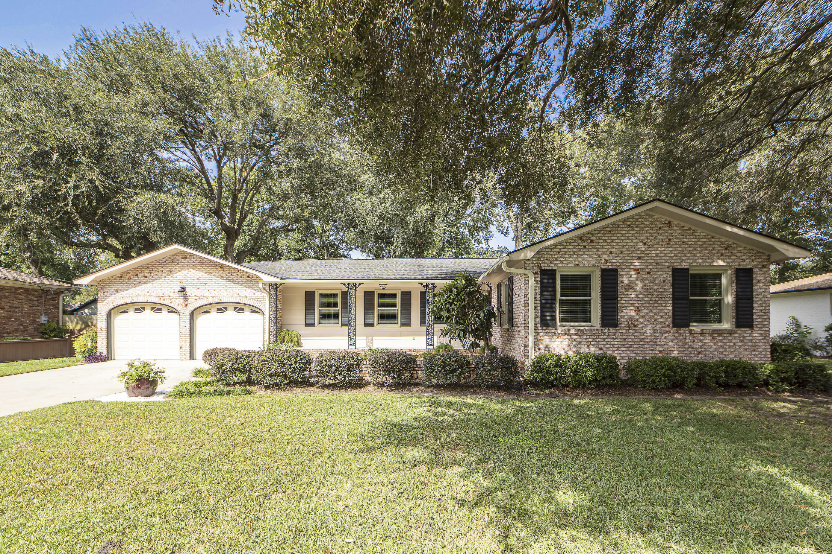 1828 Houghton Drive  Charleston SC 29412 photo