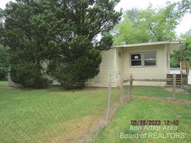 10747 Bunton Road  Willis MI 48191 photo