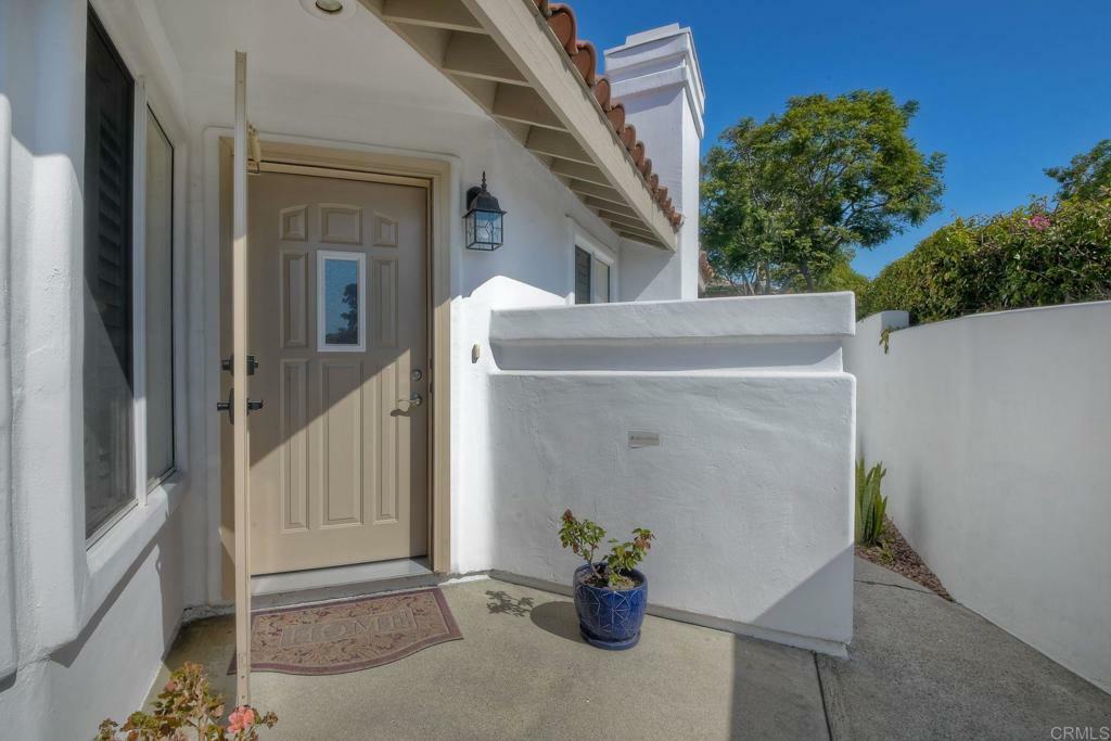 Property Photo:  4698 Barcelona Way  CA 92056 