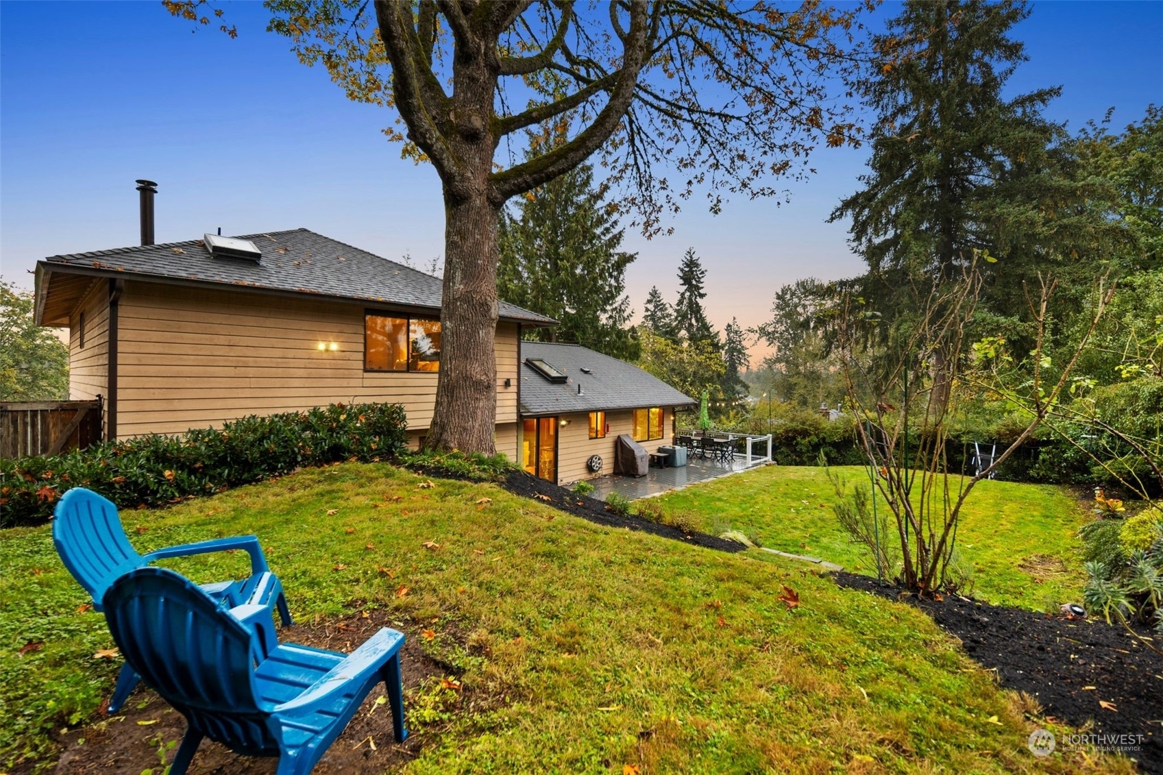 Property Photo:  2940 243 Place SW  WA 98036 