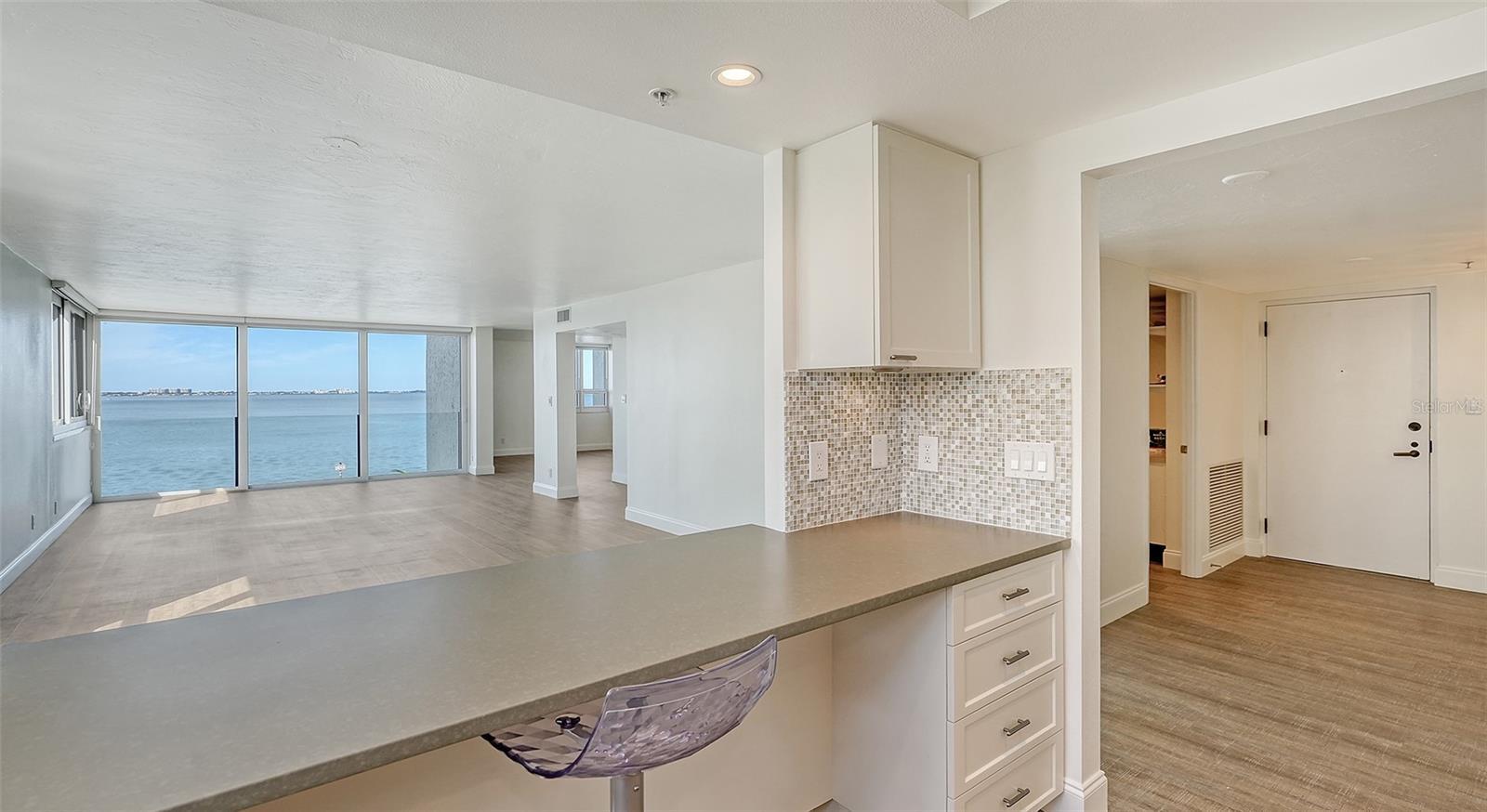 Property Photo: 101 Sunset Drive 402 FL 34236