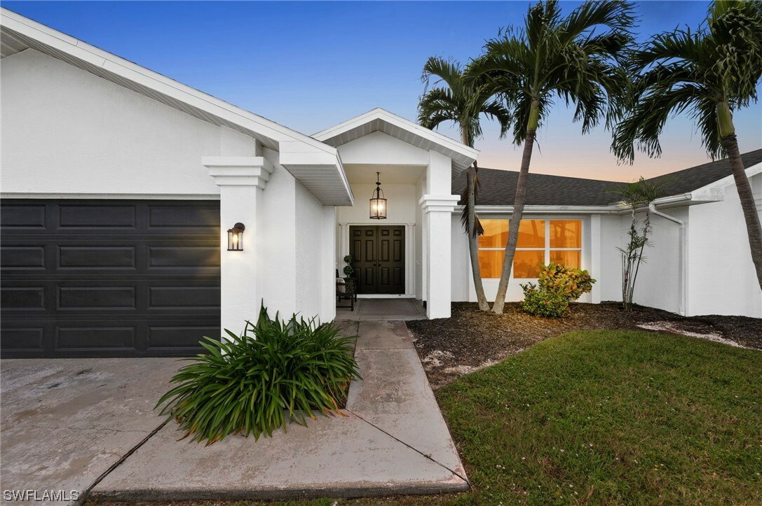 Property Photo:  2702 SW 53rd Lane  FL 33914 