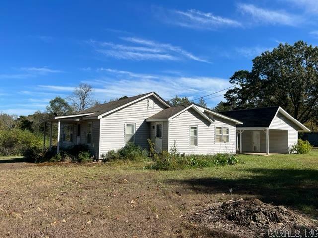 Property Photo:  2210 S Reine Street  AR 71953 