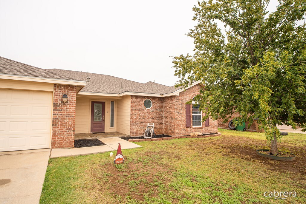 Property Photo: 1222 Henry Lane TX 76905
