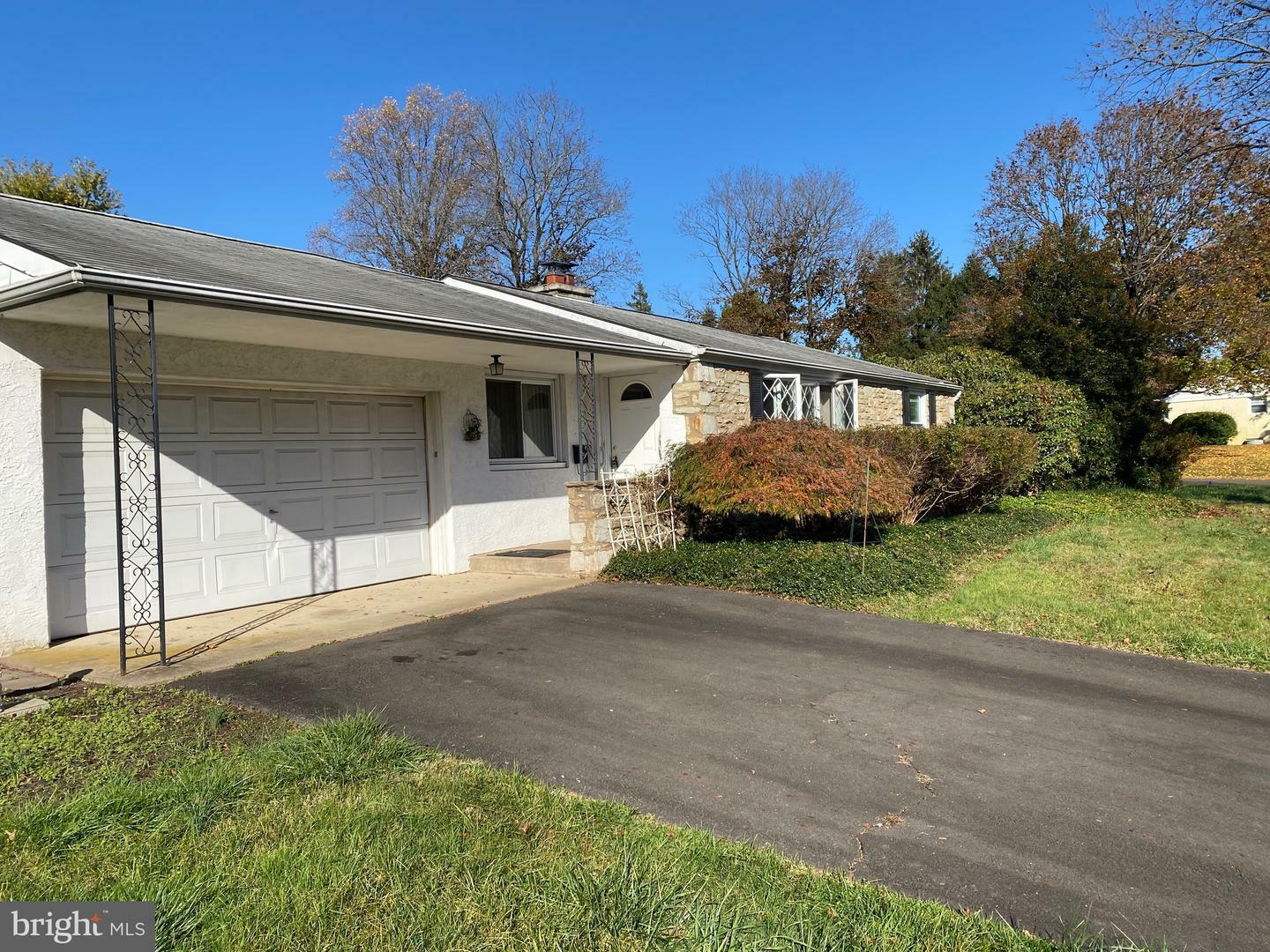Property Photo: 104 Pine Lane PA 19067