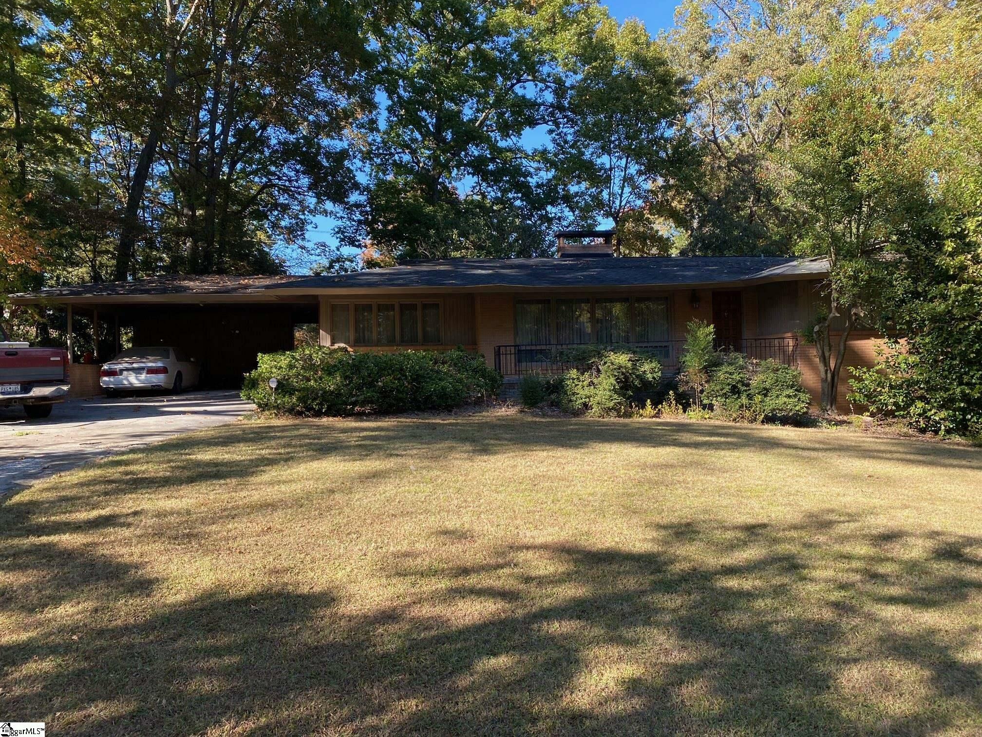 Property Photo:  409 Bridgewater Drive  SC 29615 