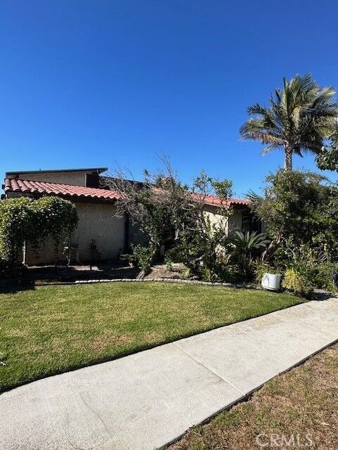 Property Photo:  17091 Sims Ln  CA 92649 