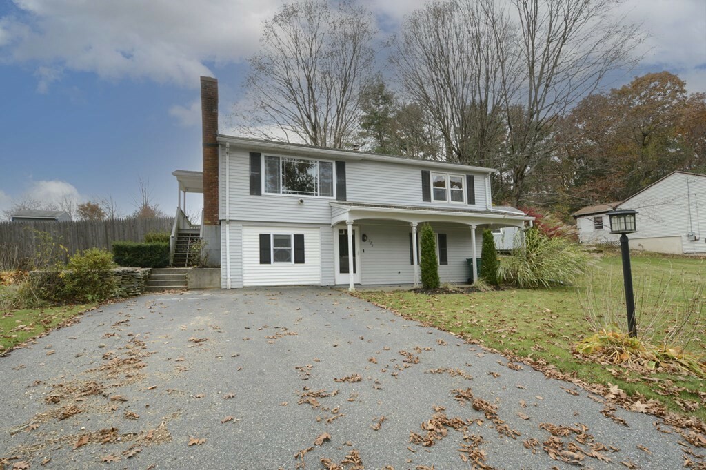 Property Photo:  323 Mason Road Ext  MA 01571 