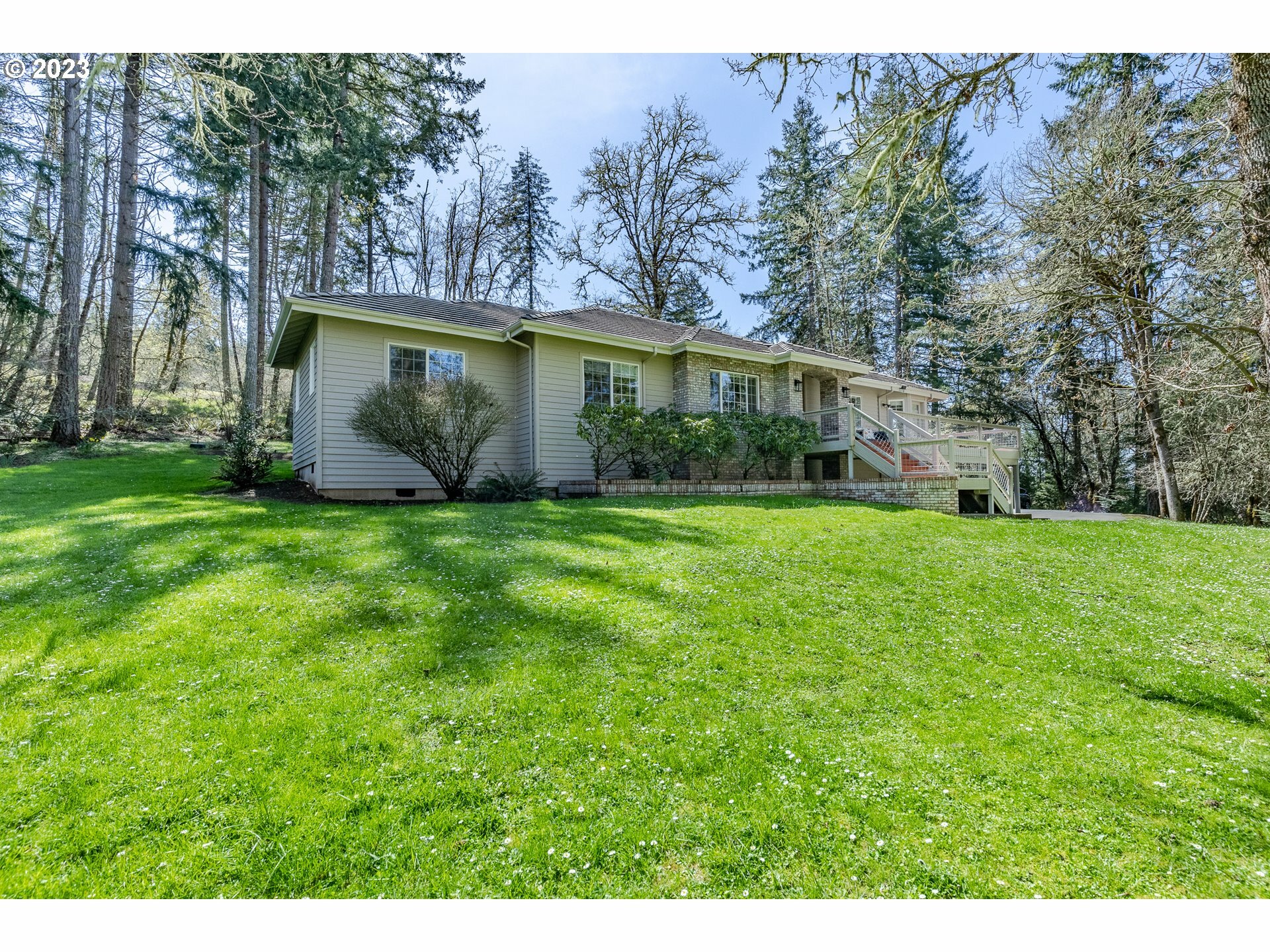 Property Photo:  90987 Ridgeview Rd  OR 97408 