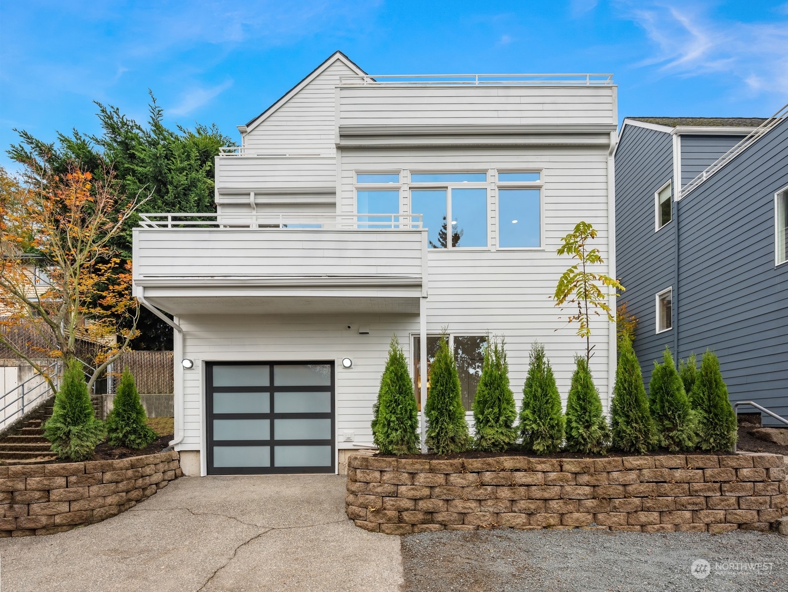 Property Photo: 2624 23rd Avenue W WA 98199
