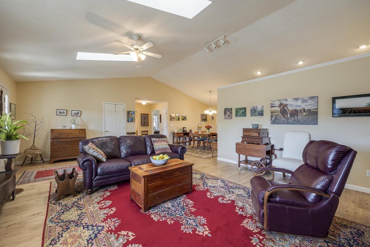 Property Photo: 1860 Glanzer Ct VA 22801