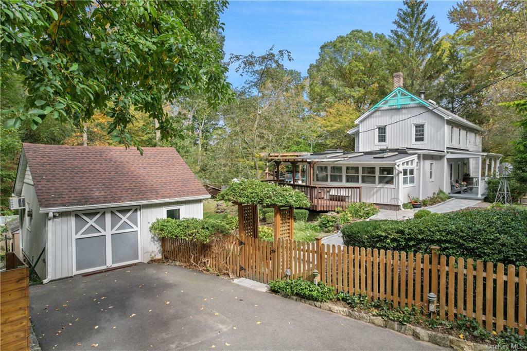 Property Photo:  319 Croton Dam Road  NY 10562 