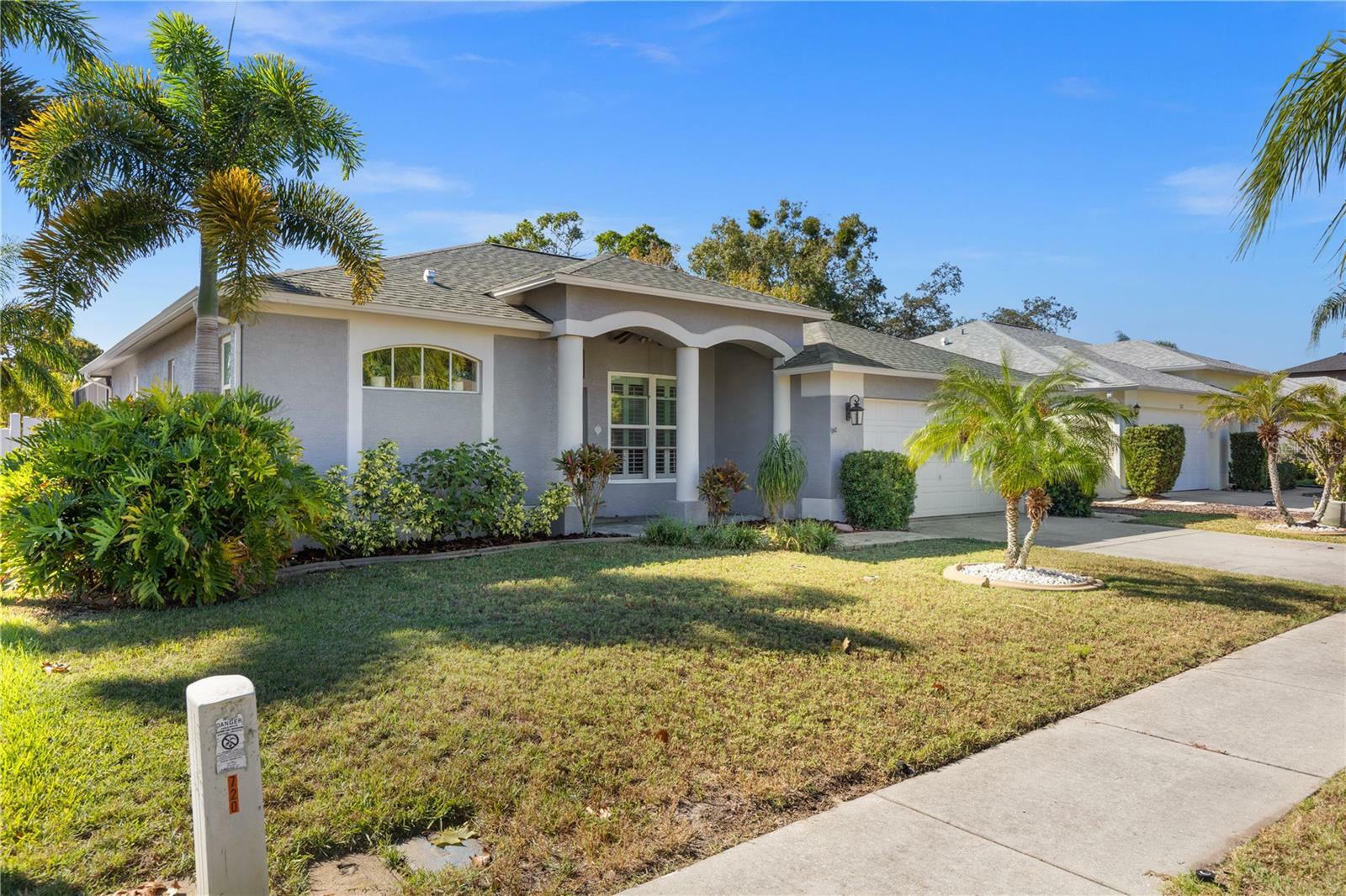 Property Photo:  716 Sandy Hills Avenue  FL 34689 