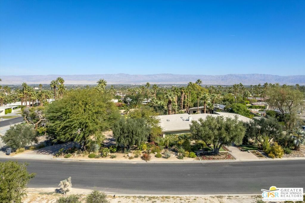 Property Photo:  46300 Desert Lily Drive  CA 92260 