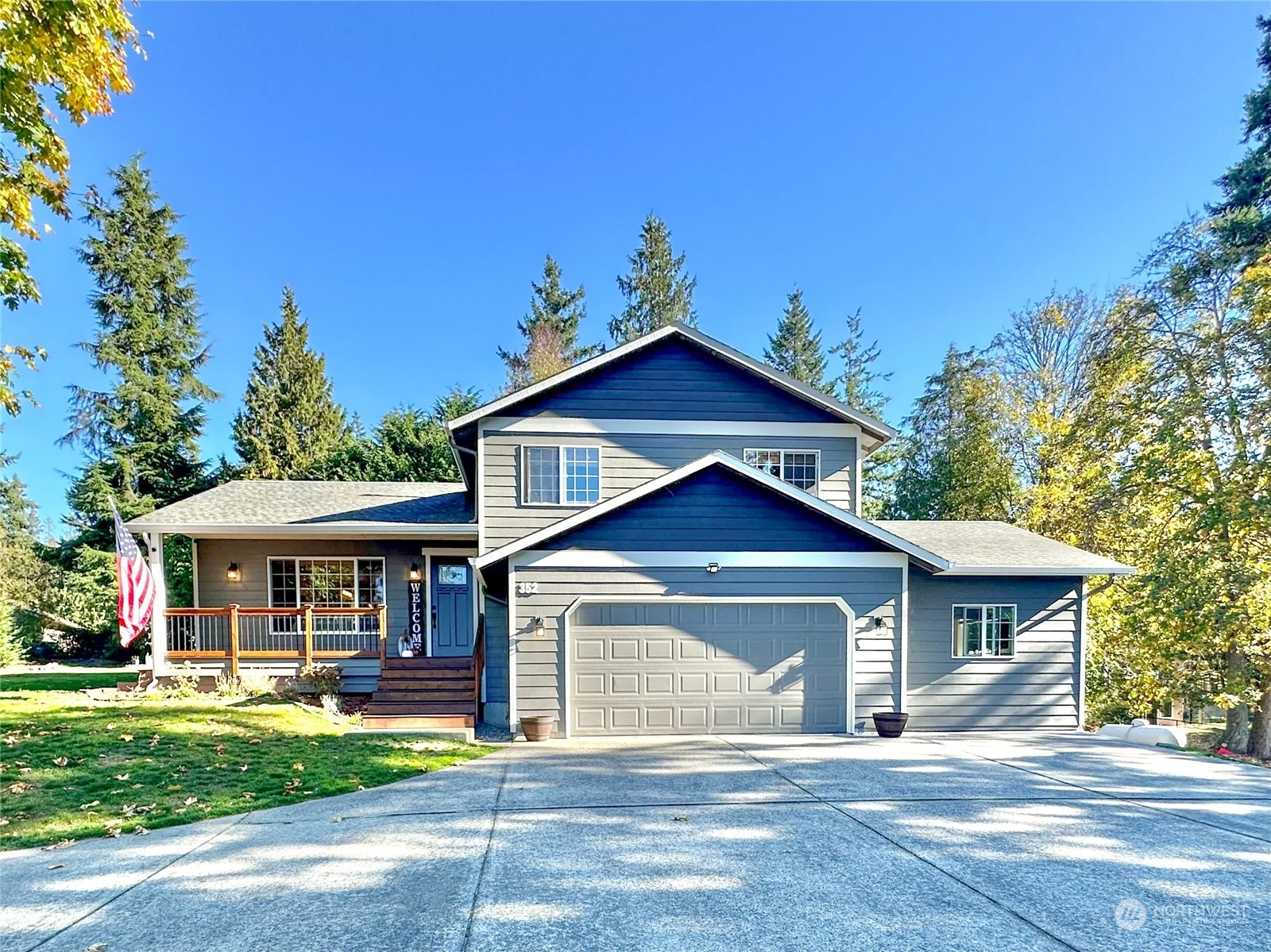 MLS#2177098: 352 Grandview Avenue, Camano Island, WA 98282