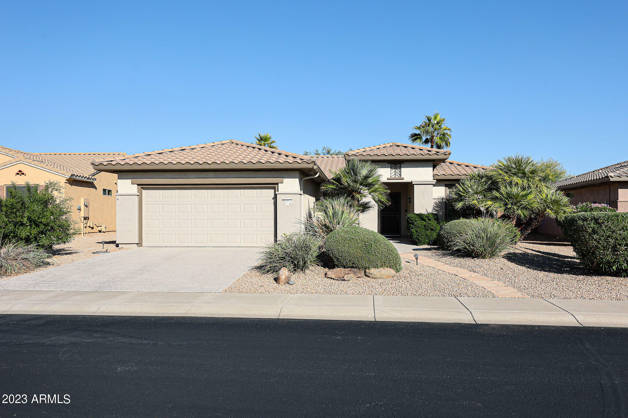 Property Photo:  18529 N Summerbreeze Way  AZ 85374 