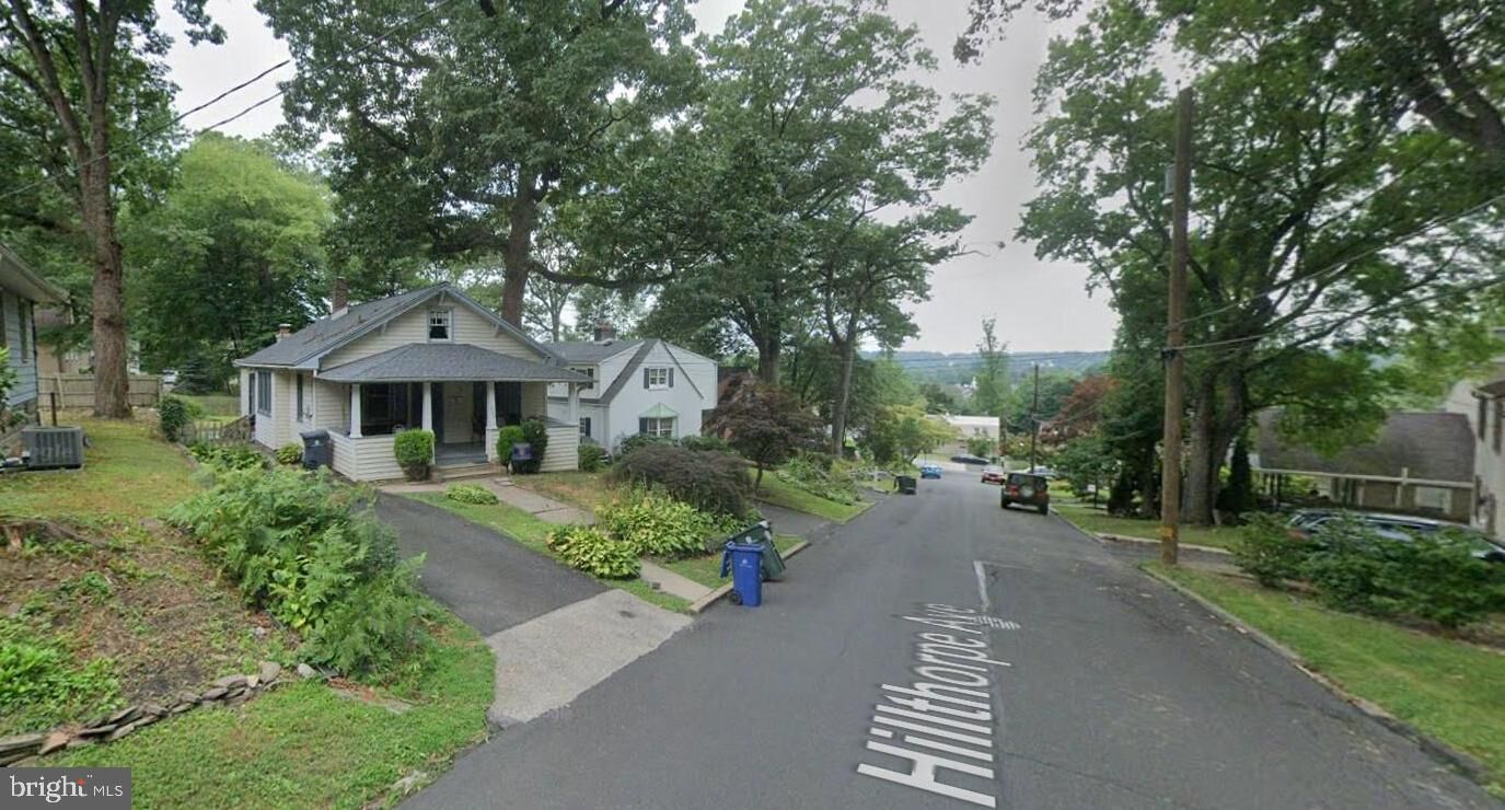Property Photo:  2224 Hillthorpe Avenue  PA 19001 