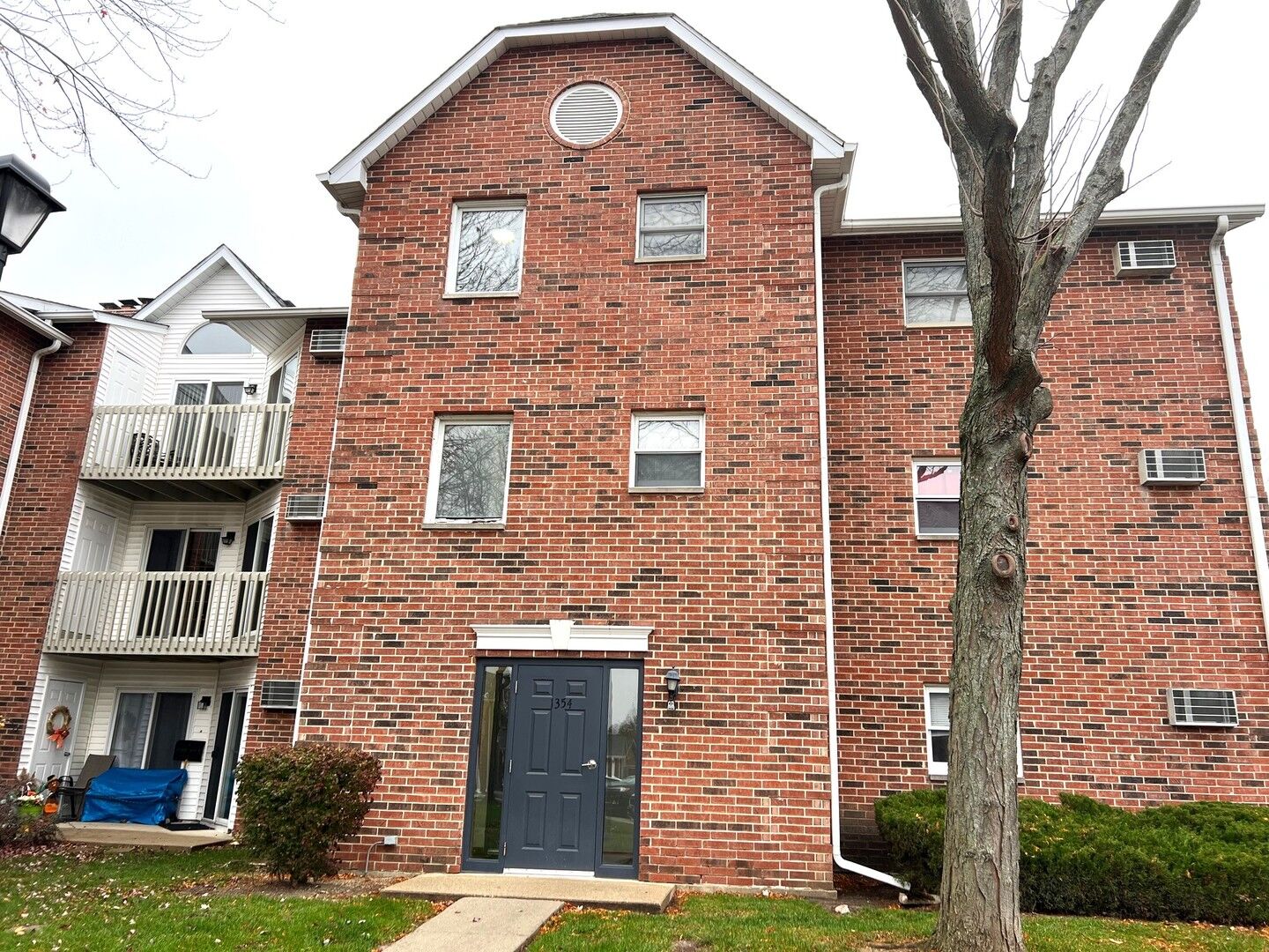 Property Photo: 1354 Cunat Court 2C IL 60156