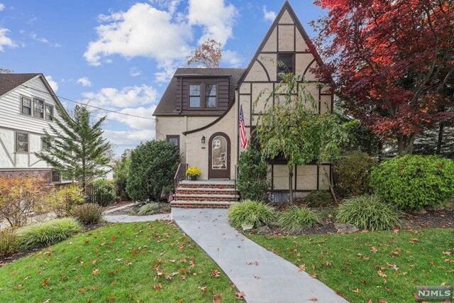 Property Photo:  103 Hillside Avenue  NJ 07044 