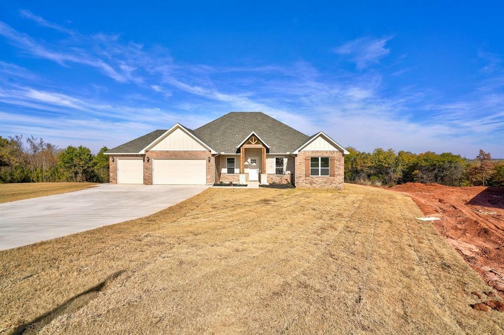 Property Photo:  700 Canyon Creek Lane  OK 73044 