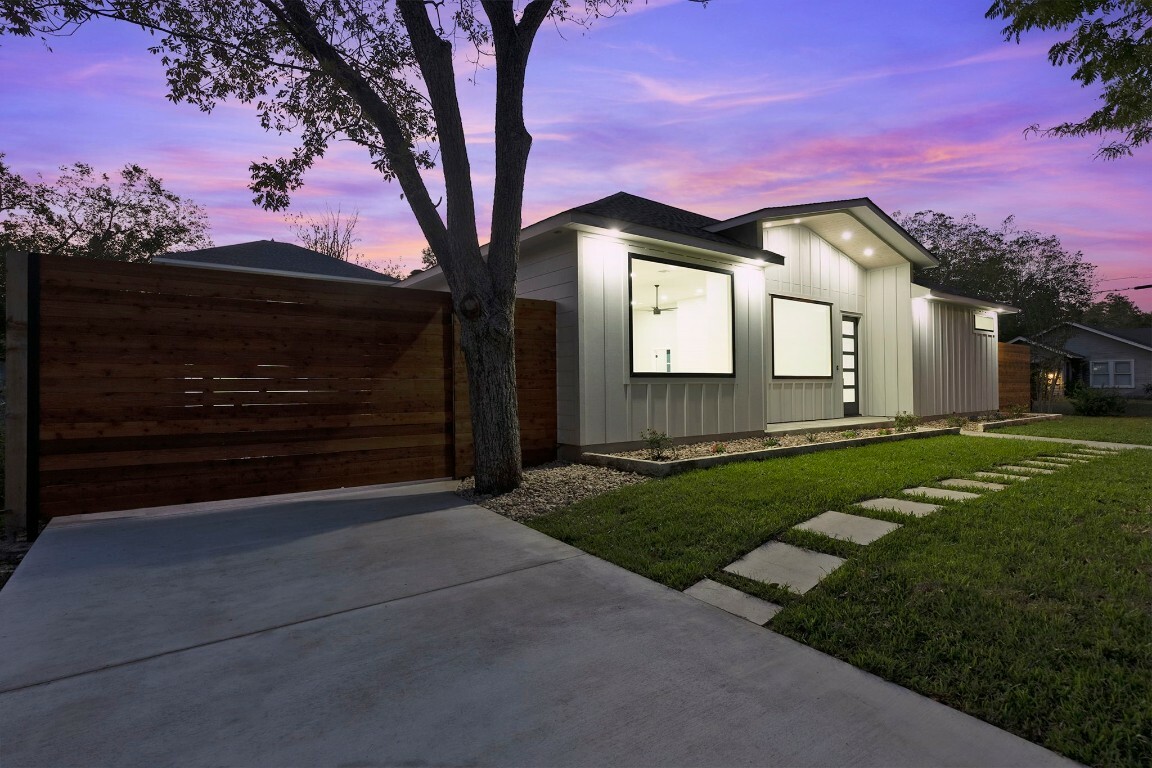 Property Photo:  1215 Howard Street  TX 76574 