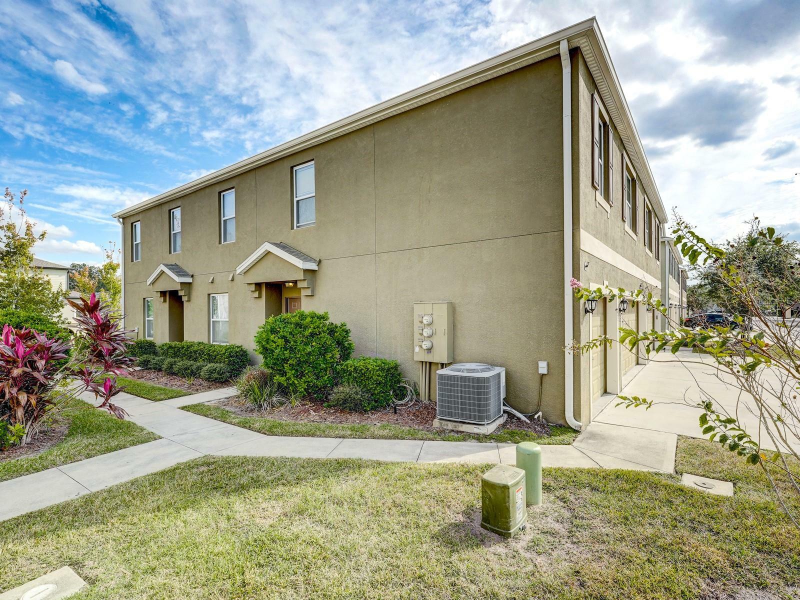 Property Photo:  3429 Seneca Club Loop 26  FL 32808 