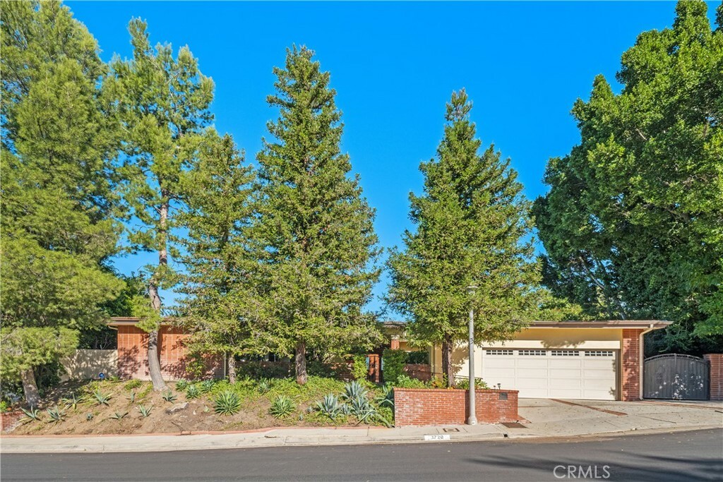 Property Photo:  3720 Westfall Drive  CA 91436 