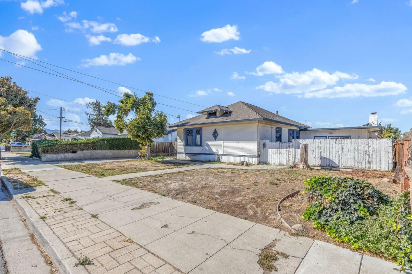 Property Photo:  812 Powell Street  CA 95023 