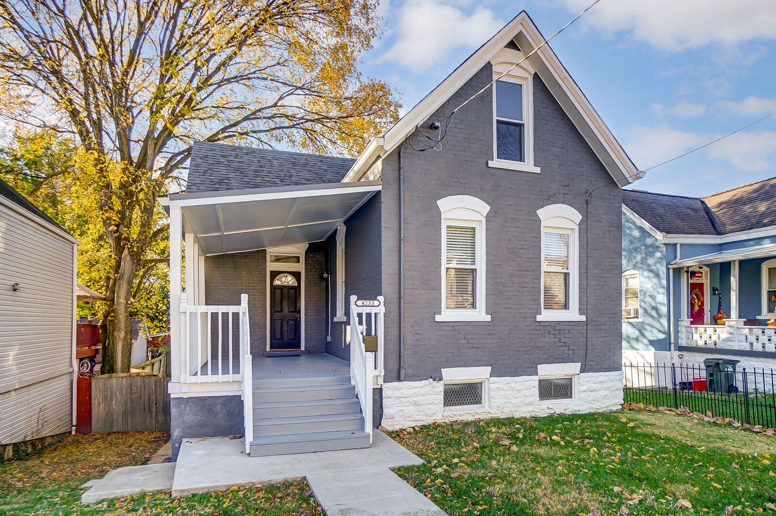 Property Photo: 4233 Lowry Ave OH 45212