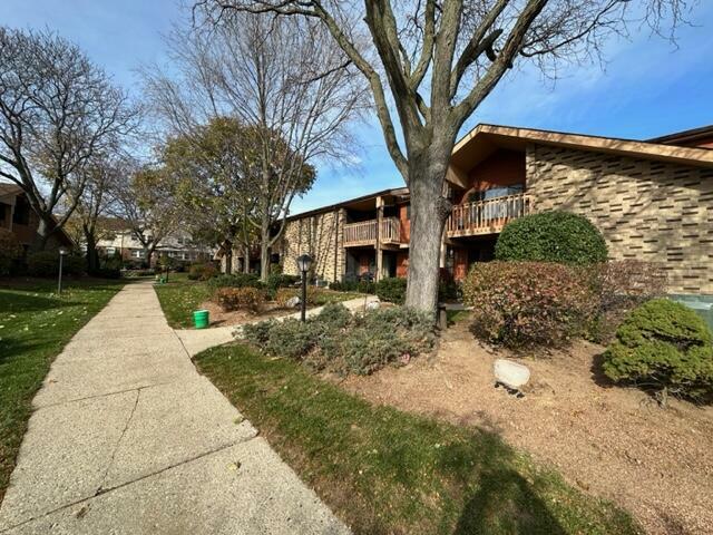 Property Photo:  1617 Dover Dr 14  WI 53186 