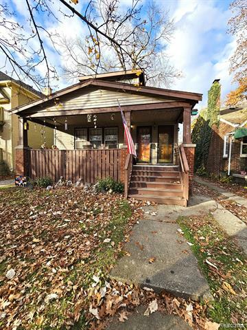 Property Photo:  318 W Chesterfield Street N  MI 48220 