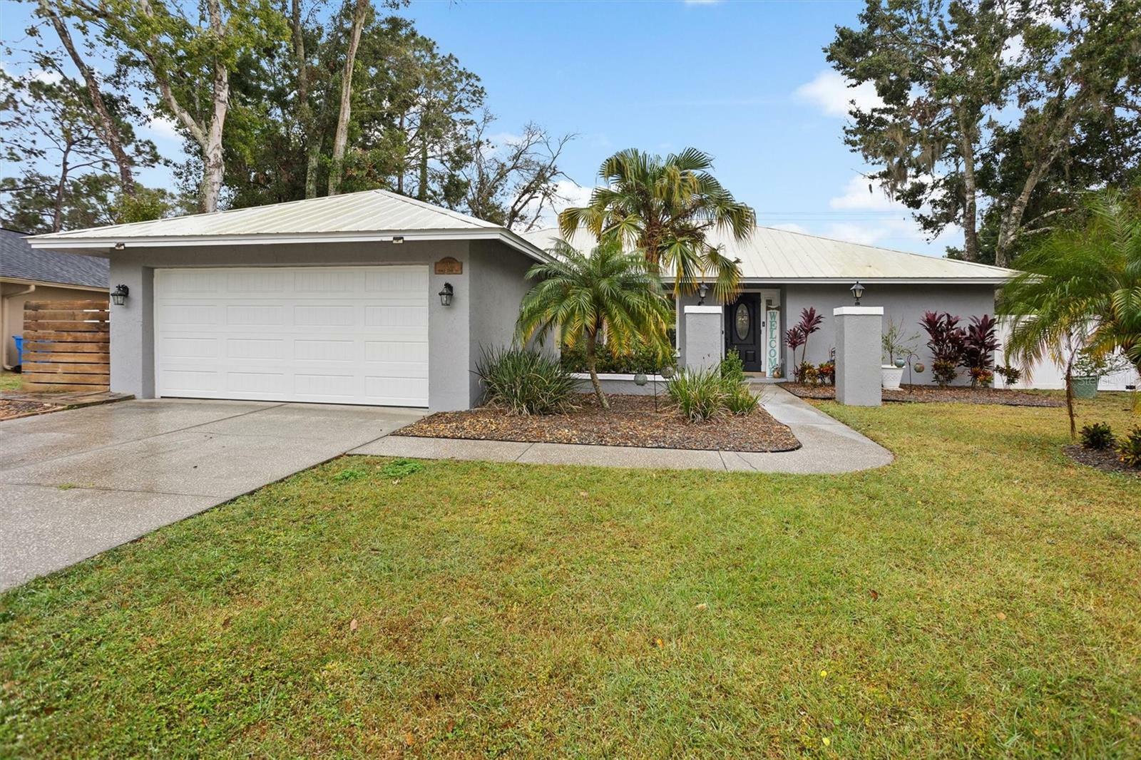 Property Photo:  9315 Pebble Creek Drive  FL 33647 