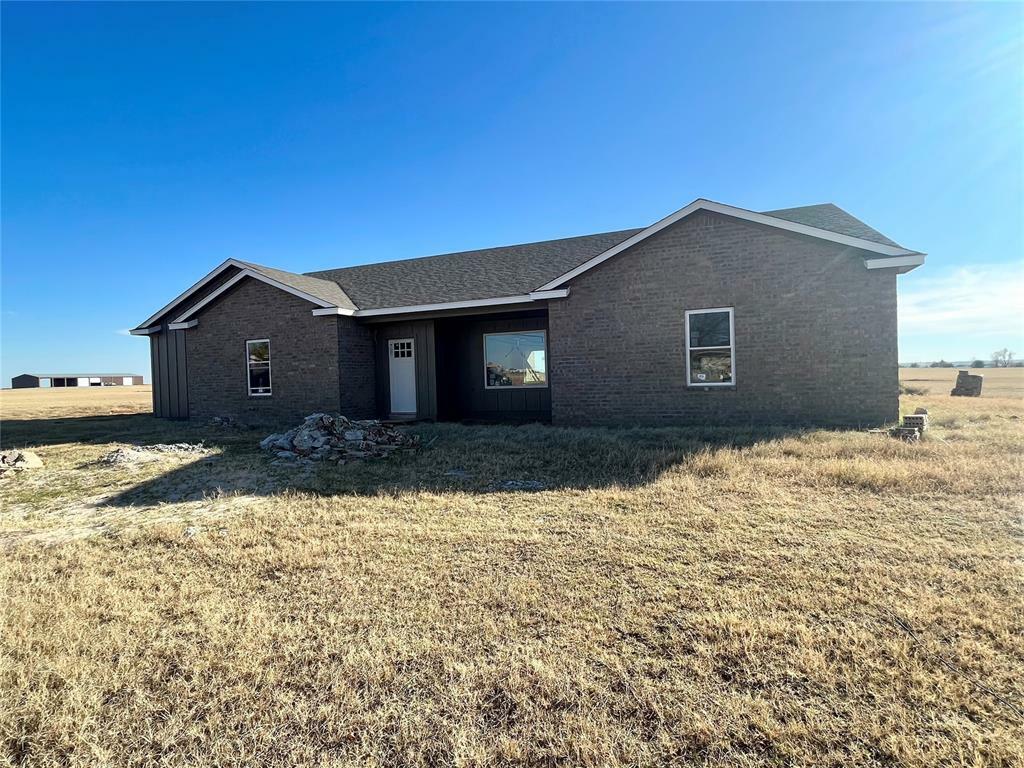 Property Photo:  1325 County Road 1350  OK 73018 