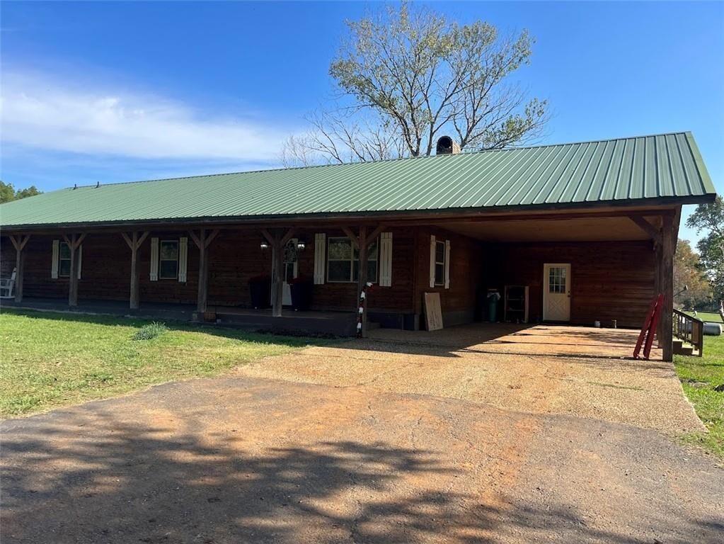 Property Photo: 867 Townsend Ballard Road LA 71450