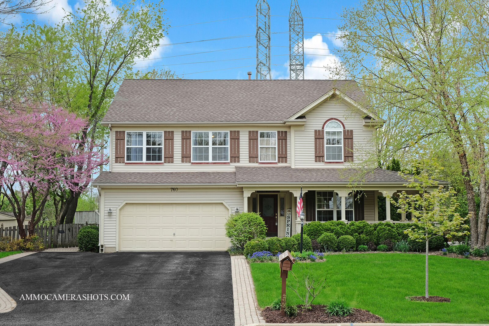 Property Photo:  760 Providence Lane  IL 60012 