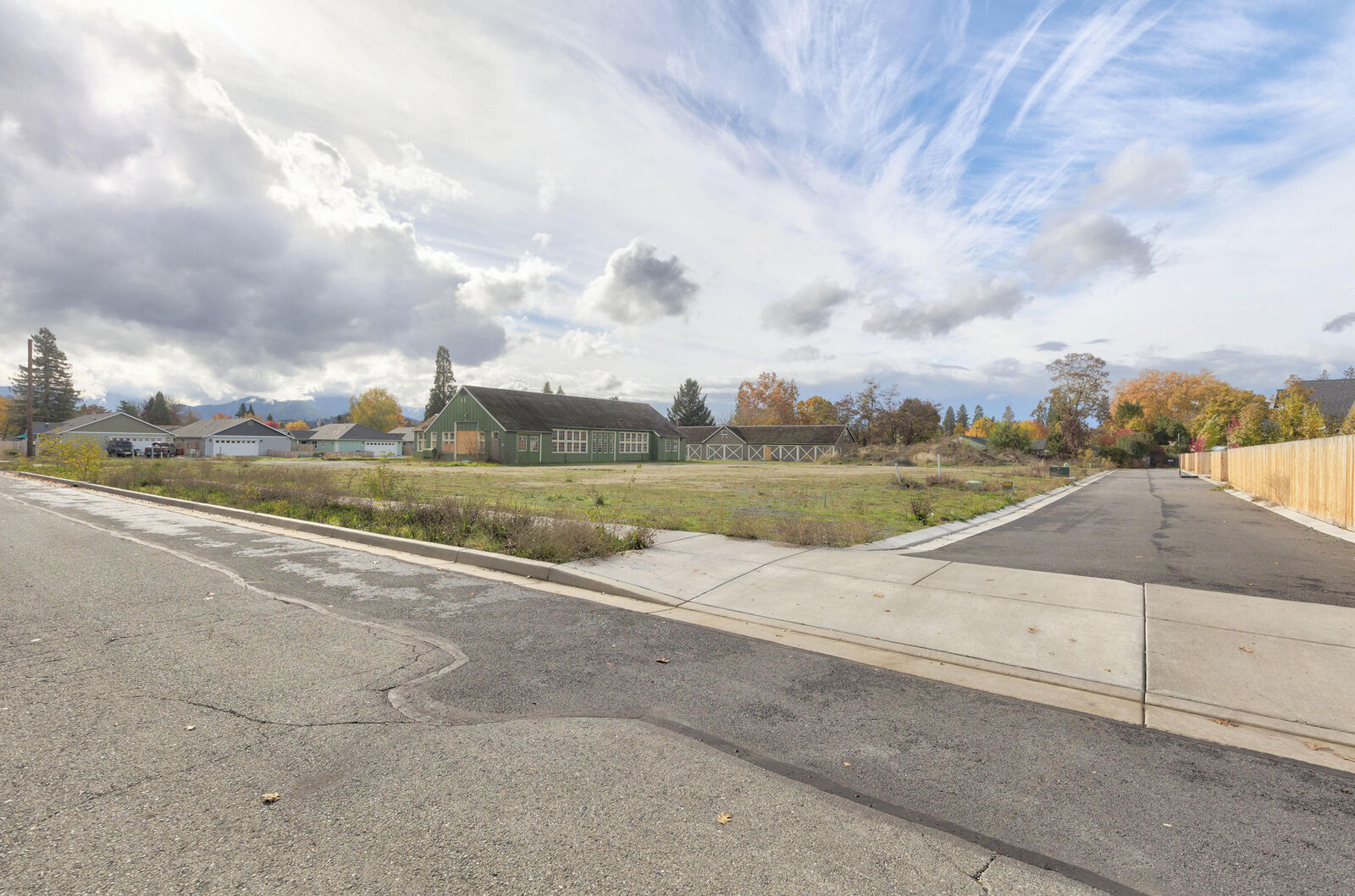 Property Photo: 1000 SW K Street OR 97526