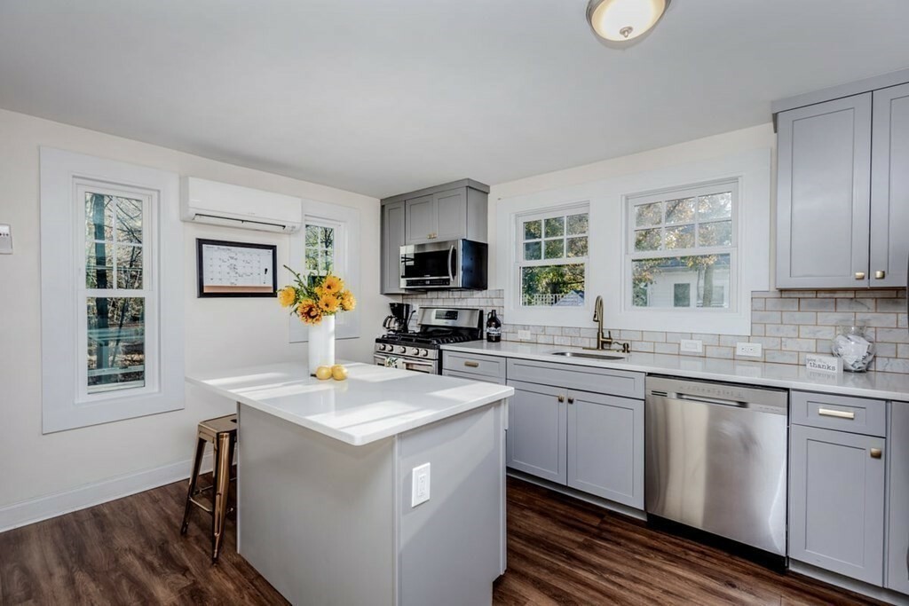 Property Photo:  14 Collins St  MA 01923 