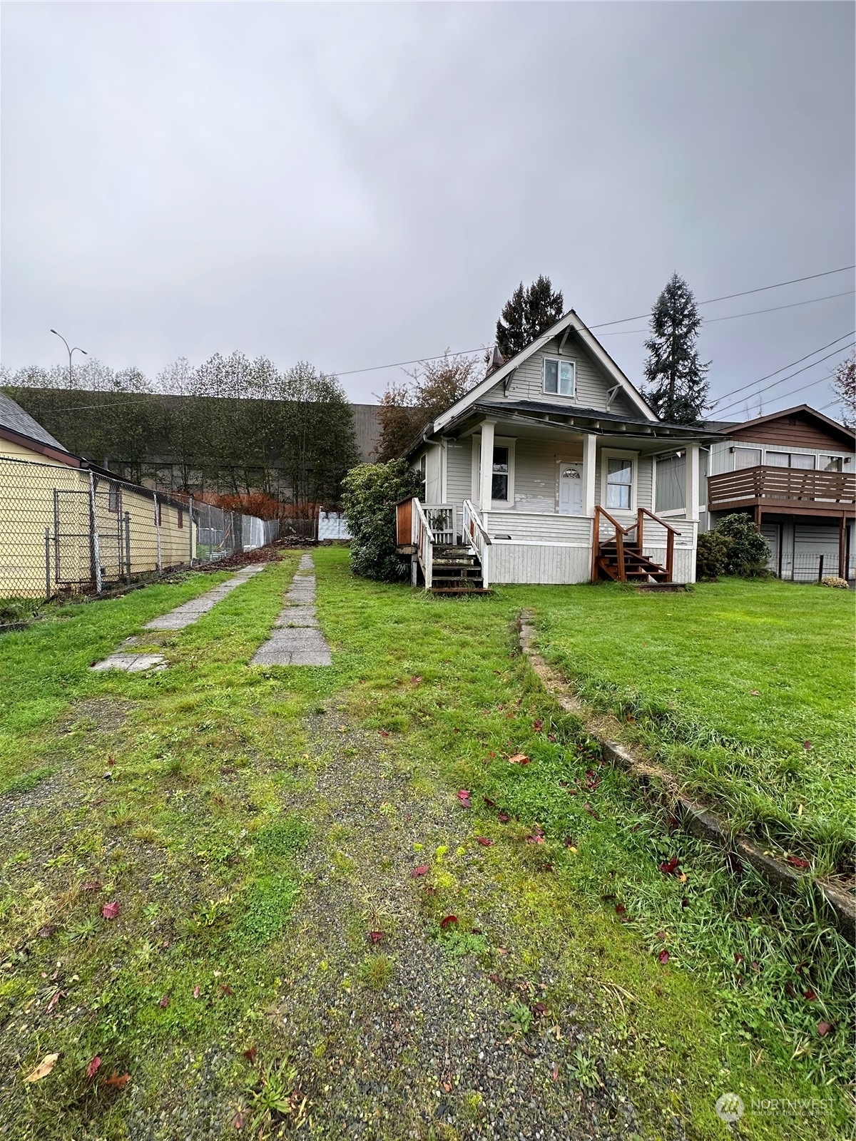 Property Photo: 4510 S 4th Avenue WA 98203