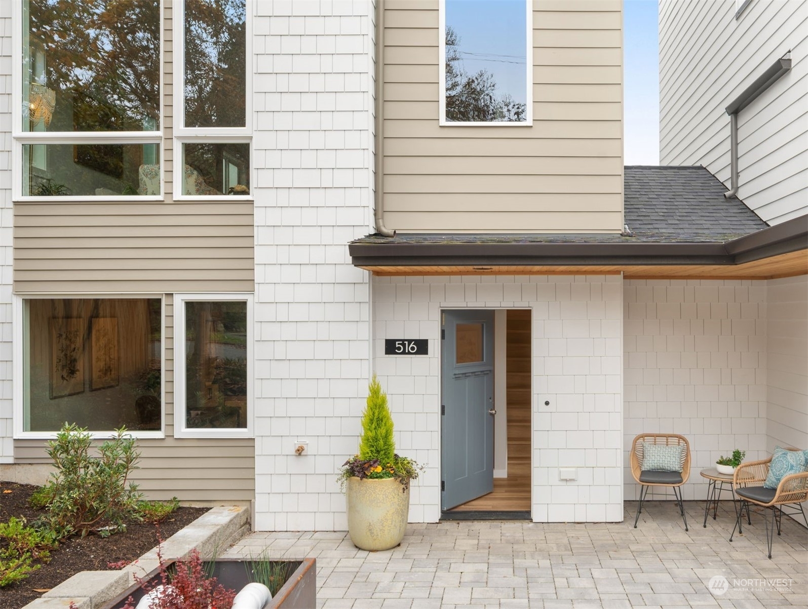 Property Photo: 516 N 61st Street WA 98103
