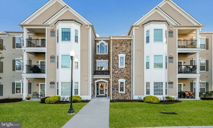 1031 Creekside Drive  Brookhaven PA 19015 photo