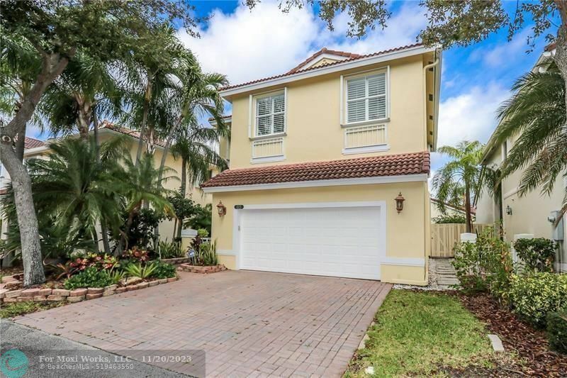 1115 Linden St  Hollywood FL 33019 photo