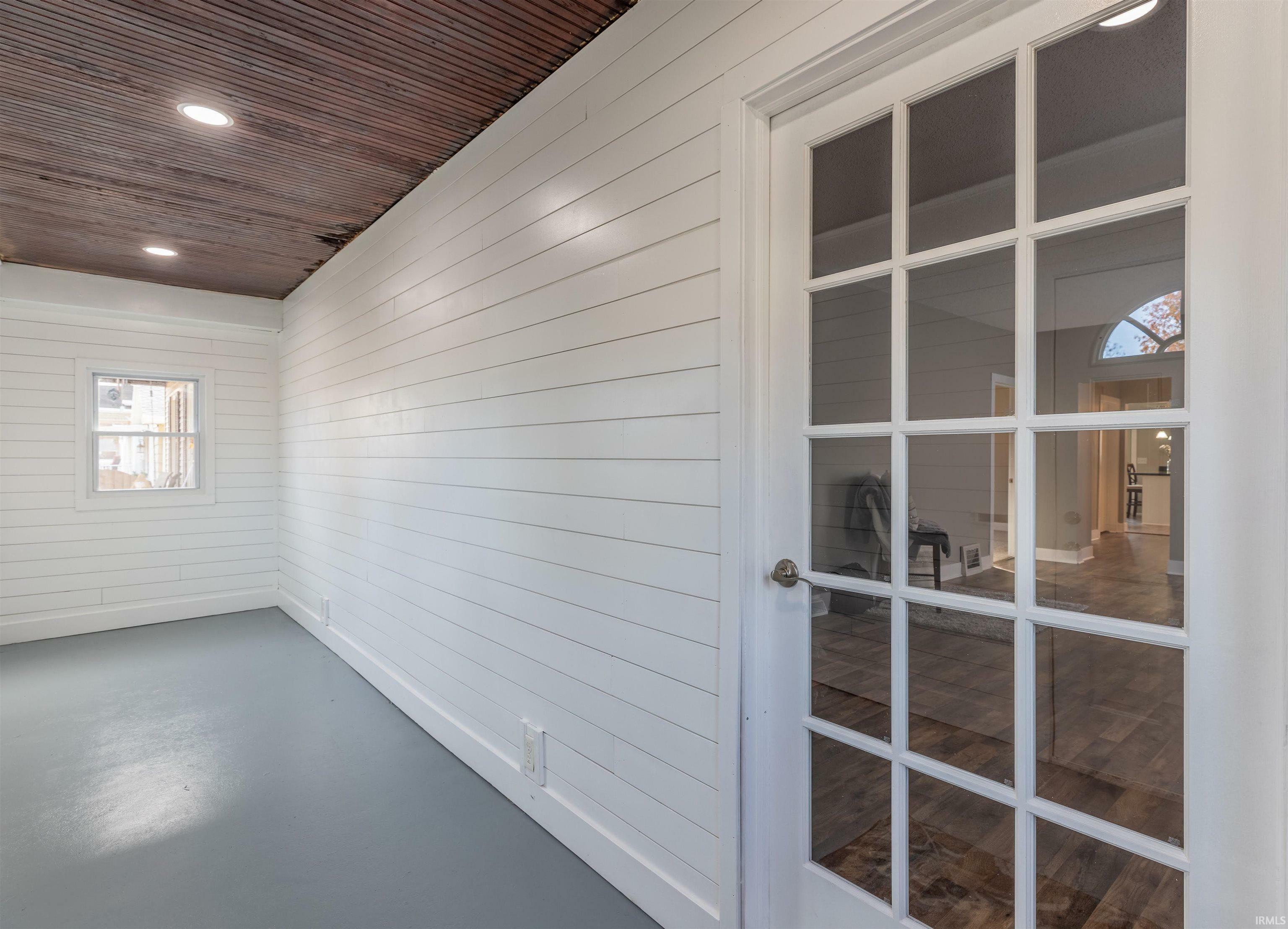 Property Photo: 1707 Hollywood Avenue IN 47712