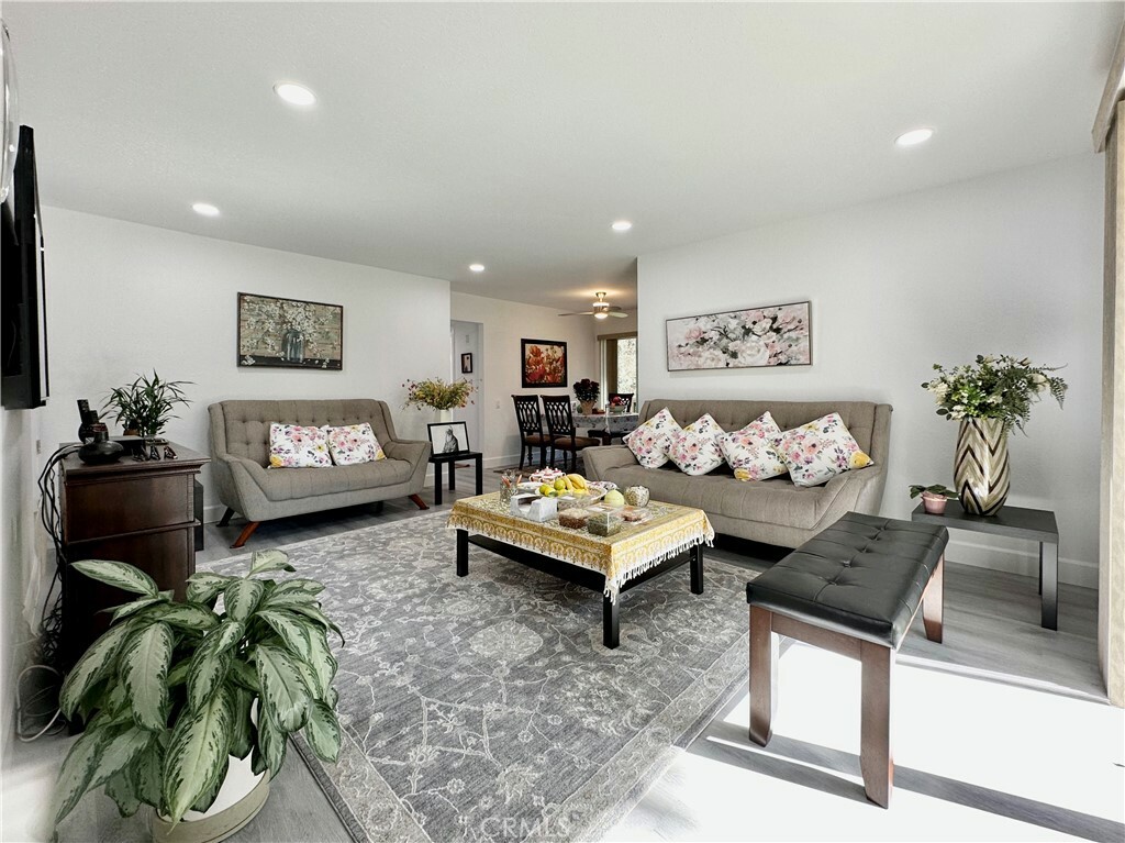 Property Photo: 25789 Marguerite D104 CA 92692