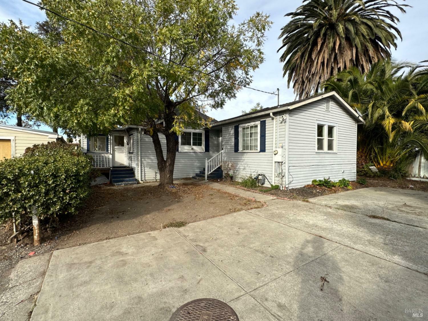 Property Photo:  1672 Broadway Street B  CA 94590 