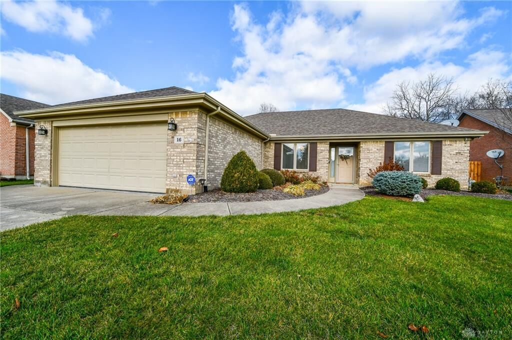 Property Photo: 16 Myers Farm Court OH 45066