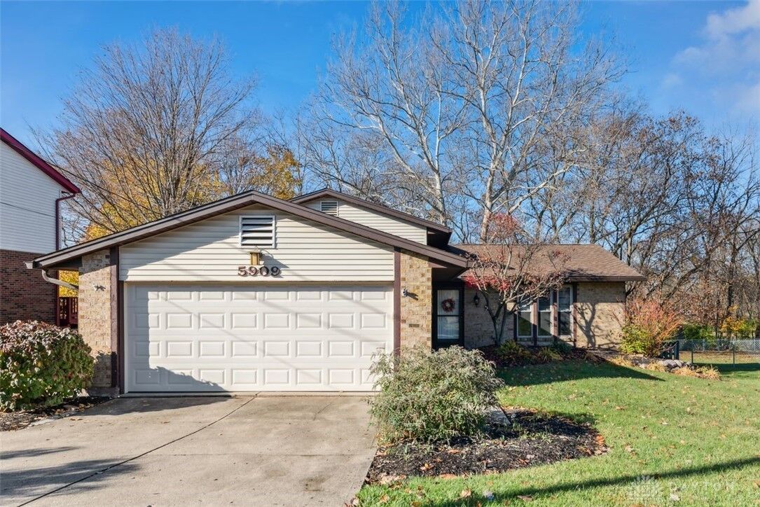 Property Photo: 5909 N Turtle Creek Drive OH 45014